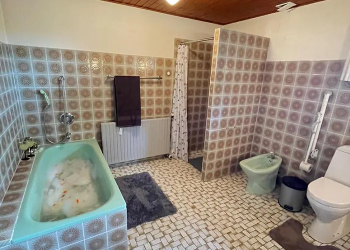 Vila Premium Villa, Bath Tub, Billiards, Piano, And Fun Board Games