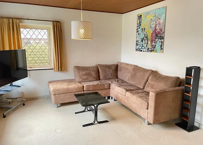Premium Villa, Bath Tub, Billiards, Piano, And Fun Board Games Villa Rødby